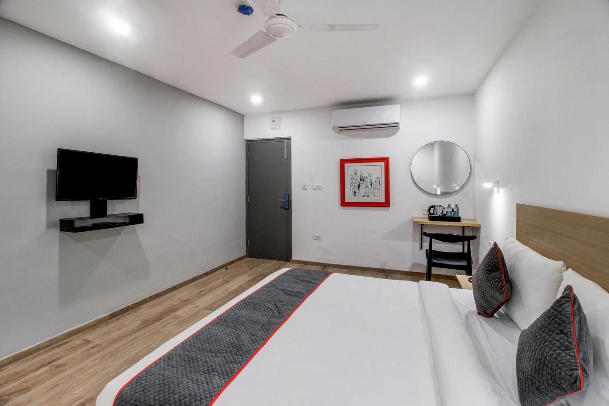 Hotel Super Townhouse Rcc Majestic 397 Lb Nagar à Haïdarabad Extérieur photo