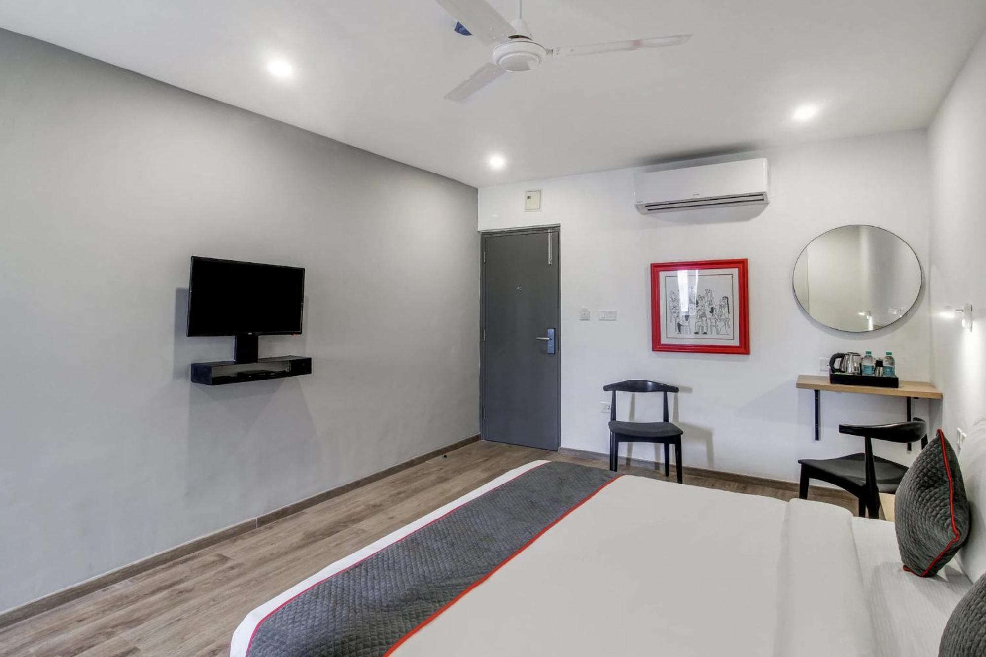 Hotel Super Townhouse Rcc Majestic 397 Lb Nagar à Haïdarabad Extérieur photo