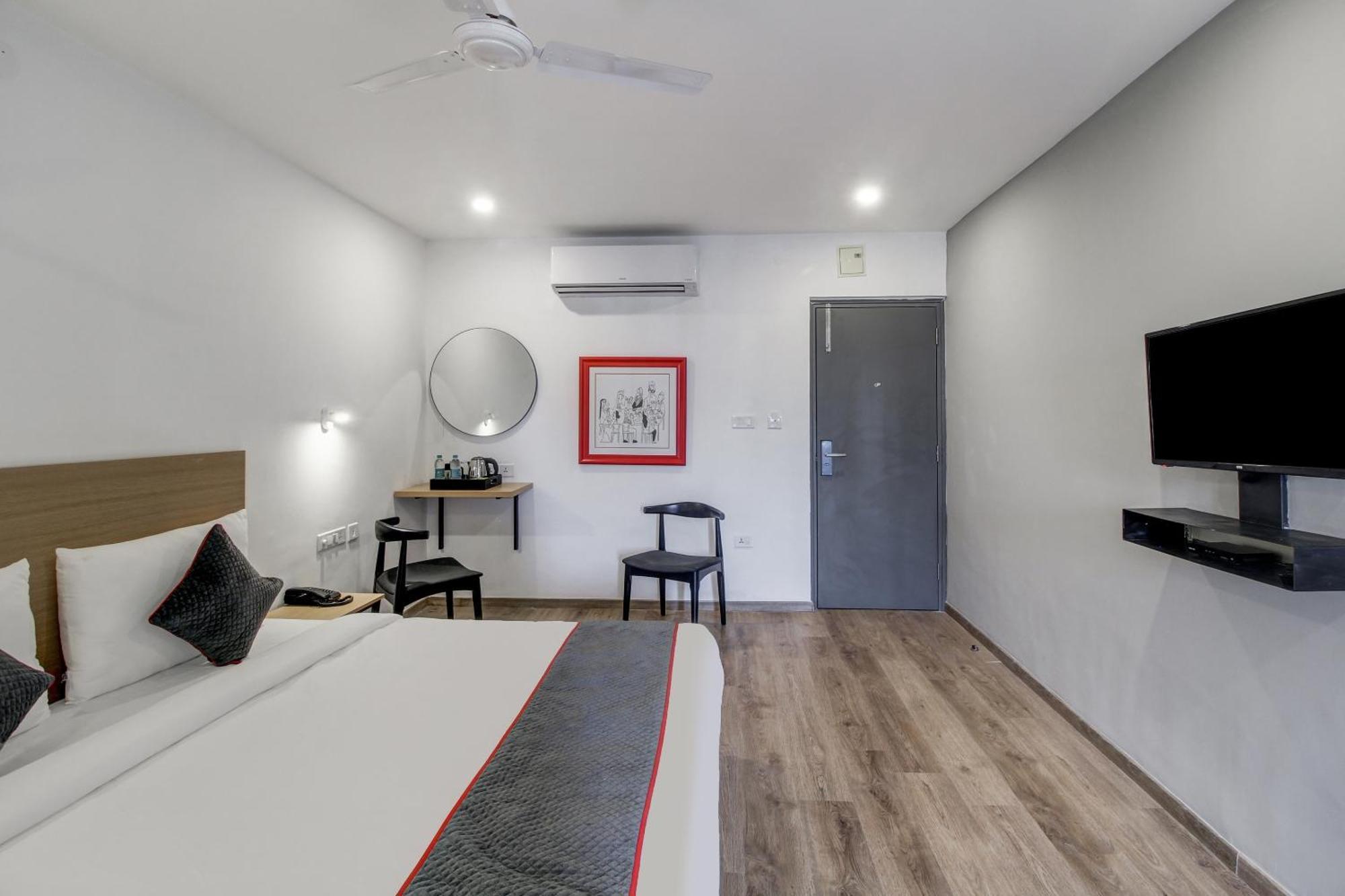 Hotel Super Townhouse Rcc Majestic 397 Lb Nagar à Haïdarabad Extérieur photo