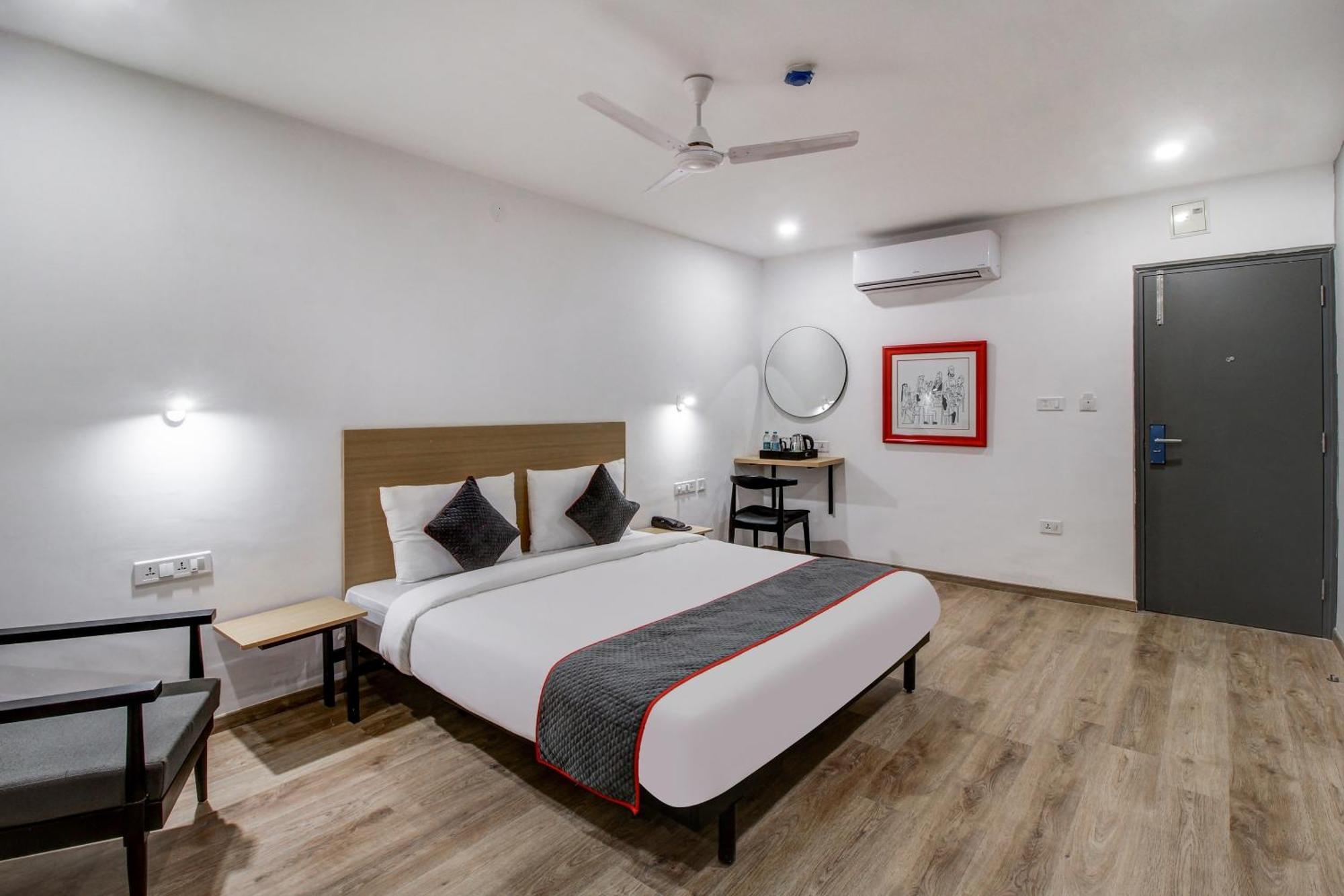 Hotel Super Townhouse Rcc Majestic 397 Lb Nagar à Haïdarabad Extérieur photo