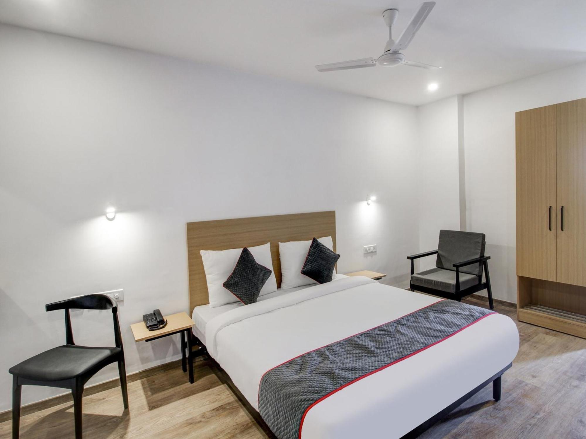 Hotel Super Townhouse Rcc Majestic 397 Lb Nagar à Haïdarabad Extérieur photo
