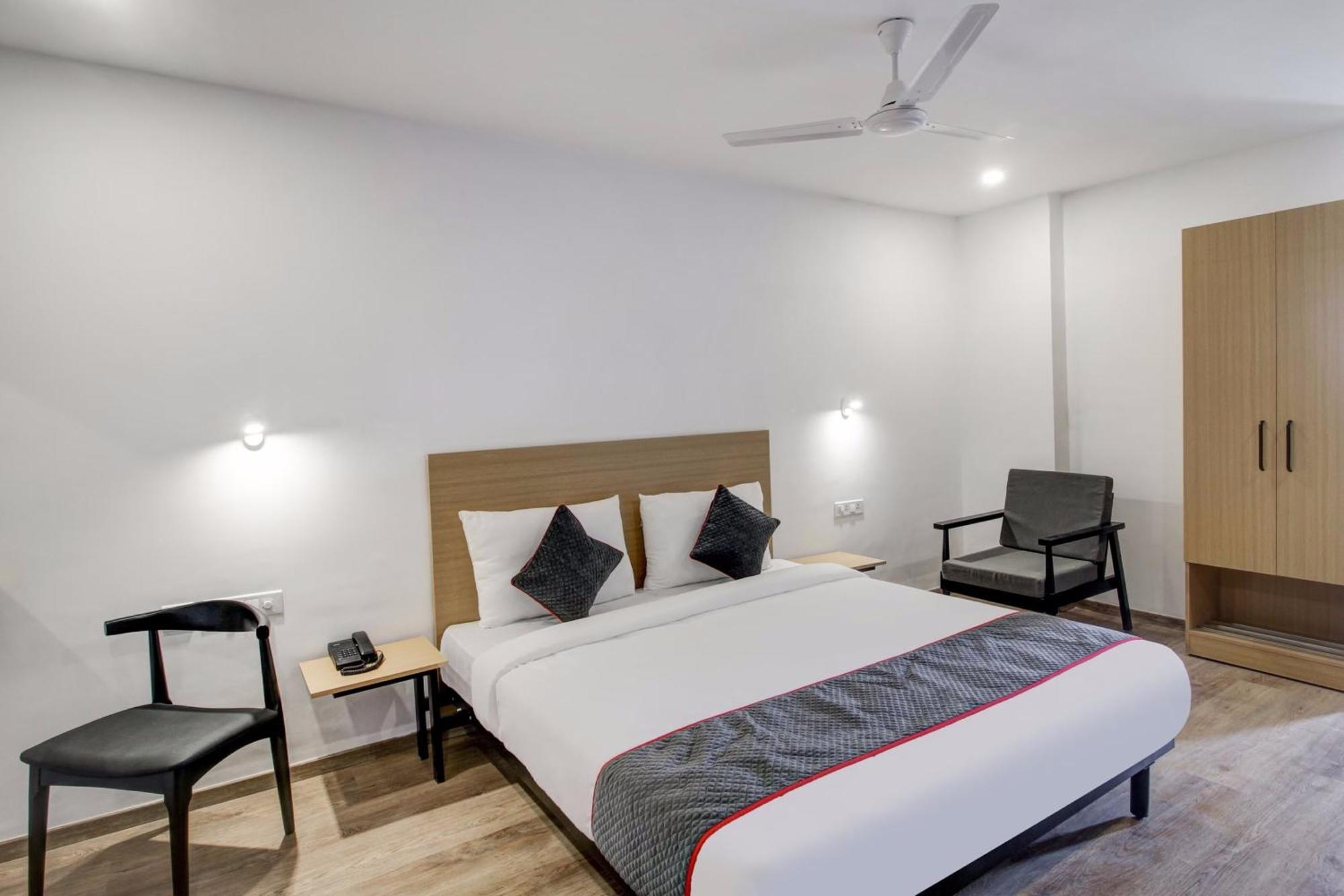 Hotel Super Townhouse Rcc Majestic 397 Lb Nagar à Haïdarabad Extérieur photo